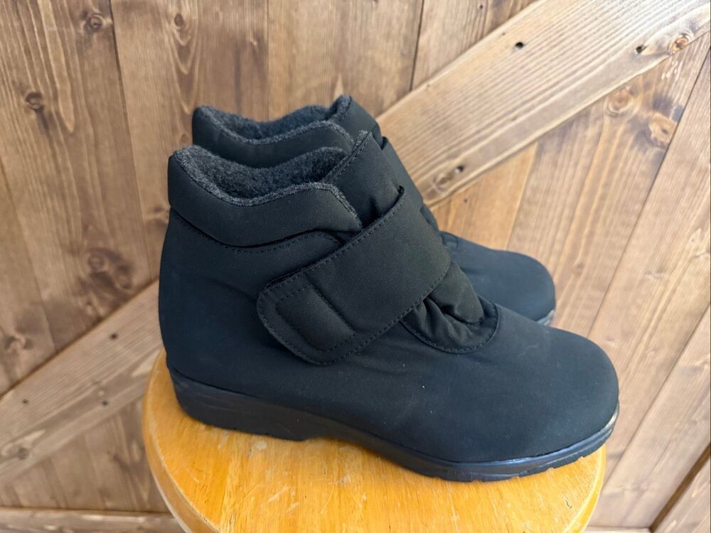 Toe Warmers Women’s Black Winter Ankle Boots Size 8 2W Extra Wide